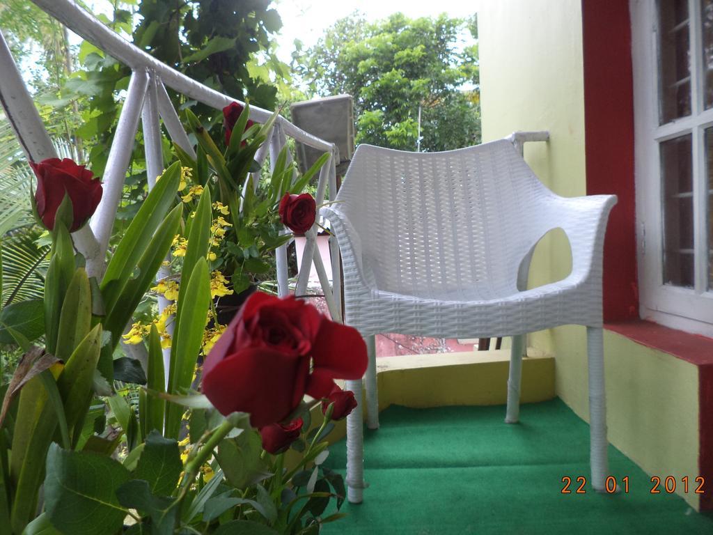 Vivaresidence Homestay Alappuzha Exterior photo